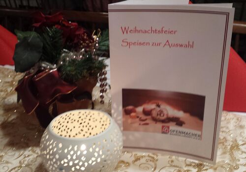 Weihnachtsfeier-gr0g6dz9y53b0bc